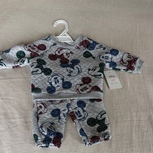 Disney Quilted Mickey Mouse Baby Set - Gray and Multicolor